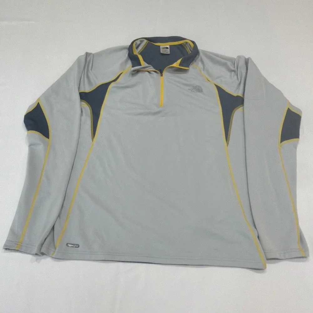 The North Face Flight Series VaporWick Gray 1/4 Zip Pullover Men's Large 00147